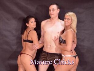 Mature_Chicks